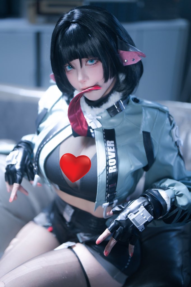 Giấu quá tài tình, nữ coser “siêu vòng 1” khiến người xem hoang mang- Ảnh 2.