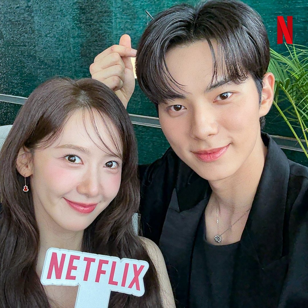 Mỹ nam 2K đang thống trị 42 quốc gia chính thức công khai bạn gái, thuyền couple với Yoona (SNSD) lật tan tành!- Ảnh 6. Mỹ nam 2K đang thống trị 42 quốc gia chính thức công khai bạn gái, thuyền couple với Yoona (SNSD) lật tan tành!- Ảnh 6.