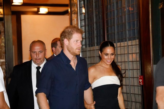 Harry và Meghan rớt giá- Ảnh 3.