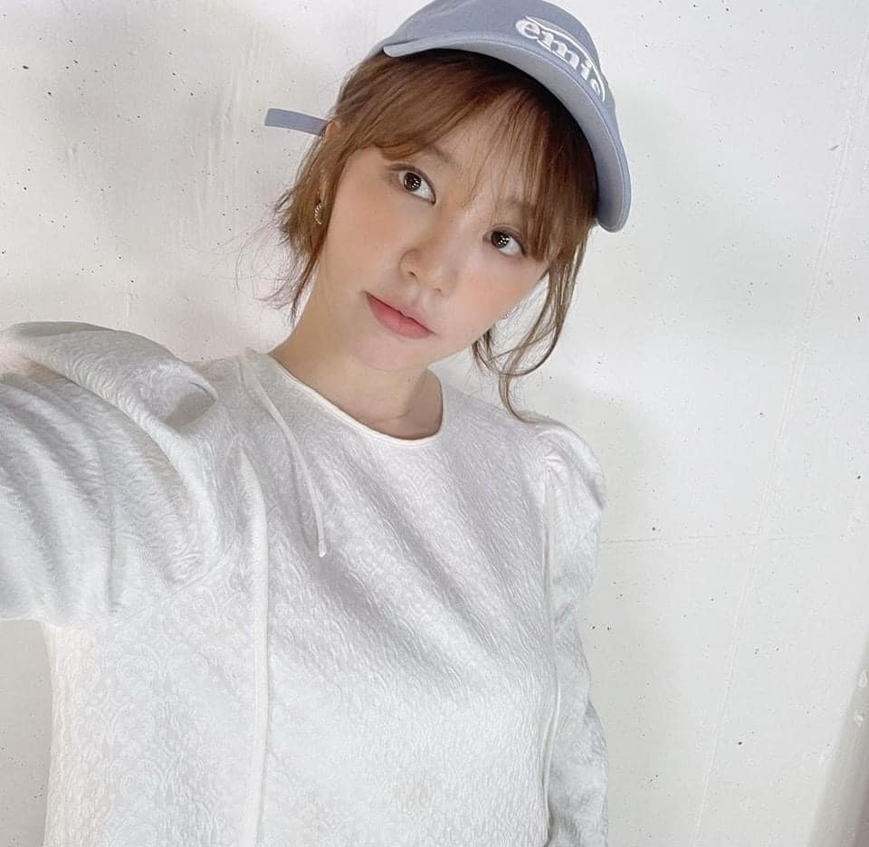 “Thái tử phi” Yoon Eun Hye sống cùng 1 cô gái suốt 7 năm, ăn ý hơn vợ chồng- Ảnh 4. “Thái tử phi” Yoon Eun Hye sống cùng 1 cô gái suốt 7 năm, ăn ý hơn vợ chồng- Ảnh 4.