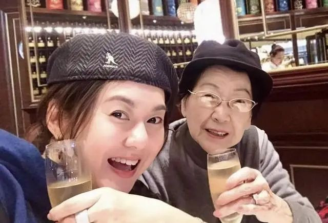 Á hậu bị “hồng hài nhi” giở trò sàm sỡ, suýt chết vì mê “dao kéo”- Ảnh 5.