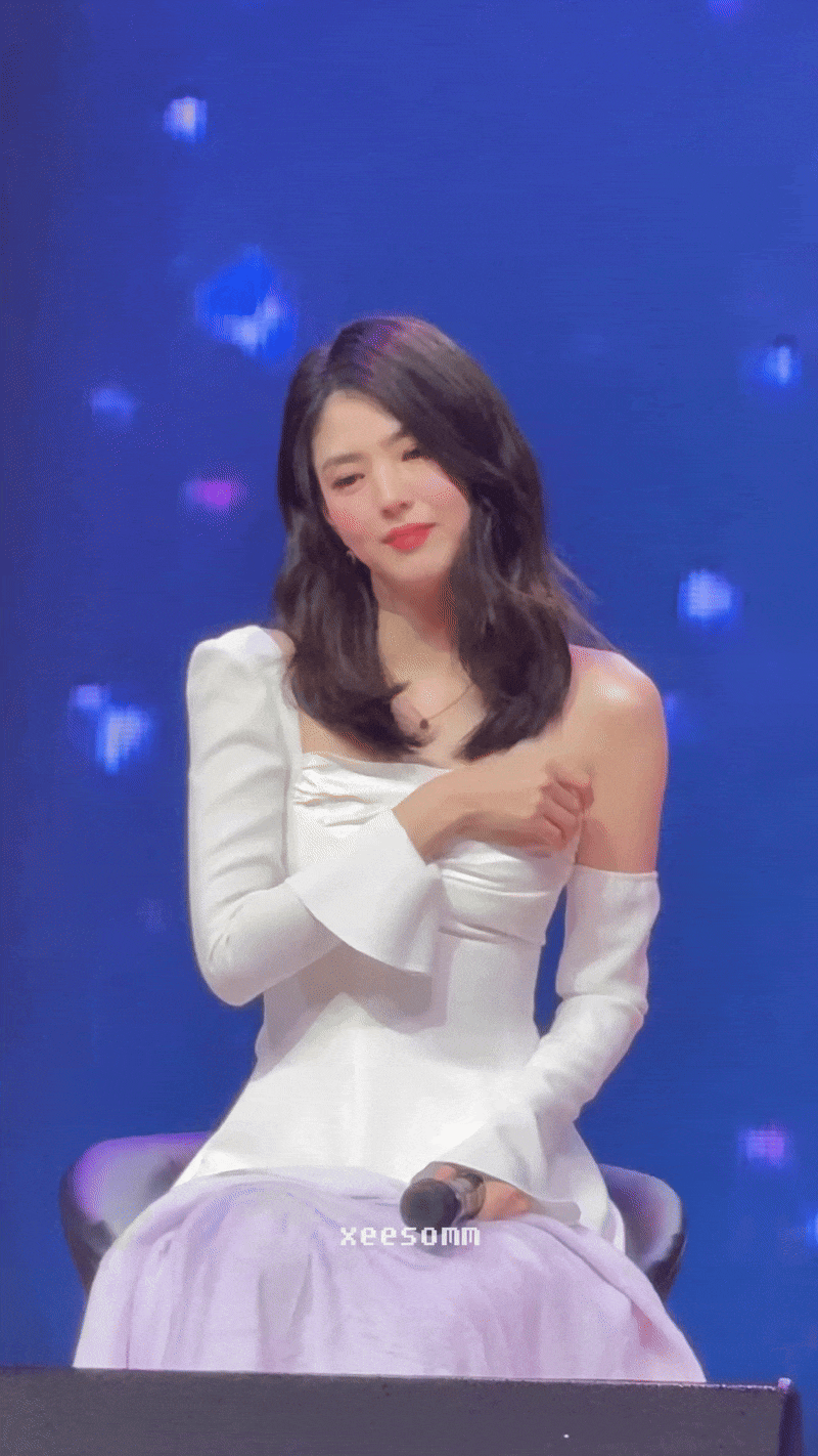 Han So Hee ê chề- Ảnh 4. Han So Hee ê chề- Ảnh 4.