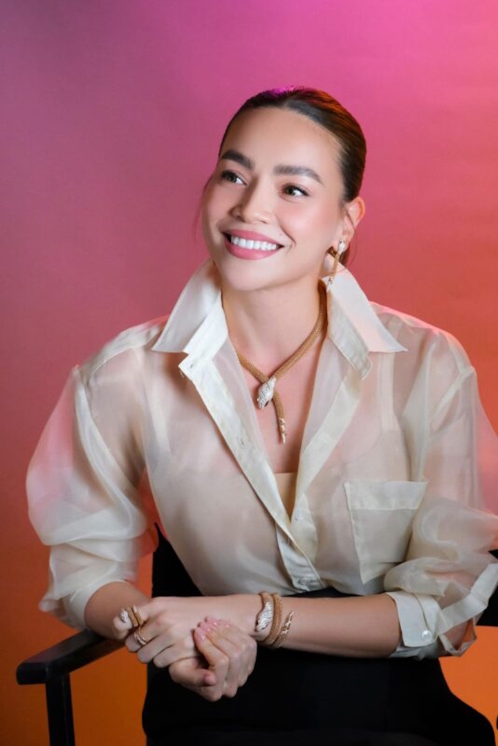 Ồn ào giữa Hồ Ngọc Hà - Minh Hằng, vì sao 8 năm qua vẫn