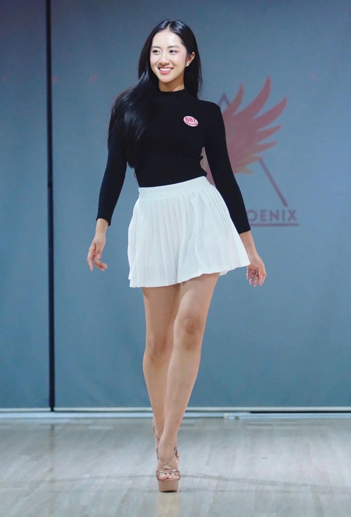 Sắc vóc quyến rũ của Tân Hoa hậu Việt Nam 2024 Hà Trúc Linh- Ảnh 4.