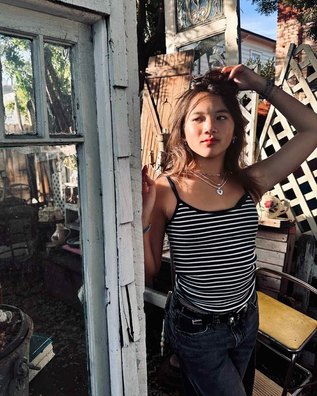 Xuất hiện một ái nữ sao Việt gia thế quá