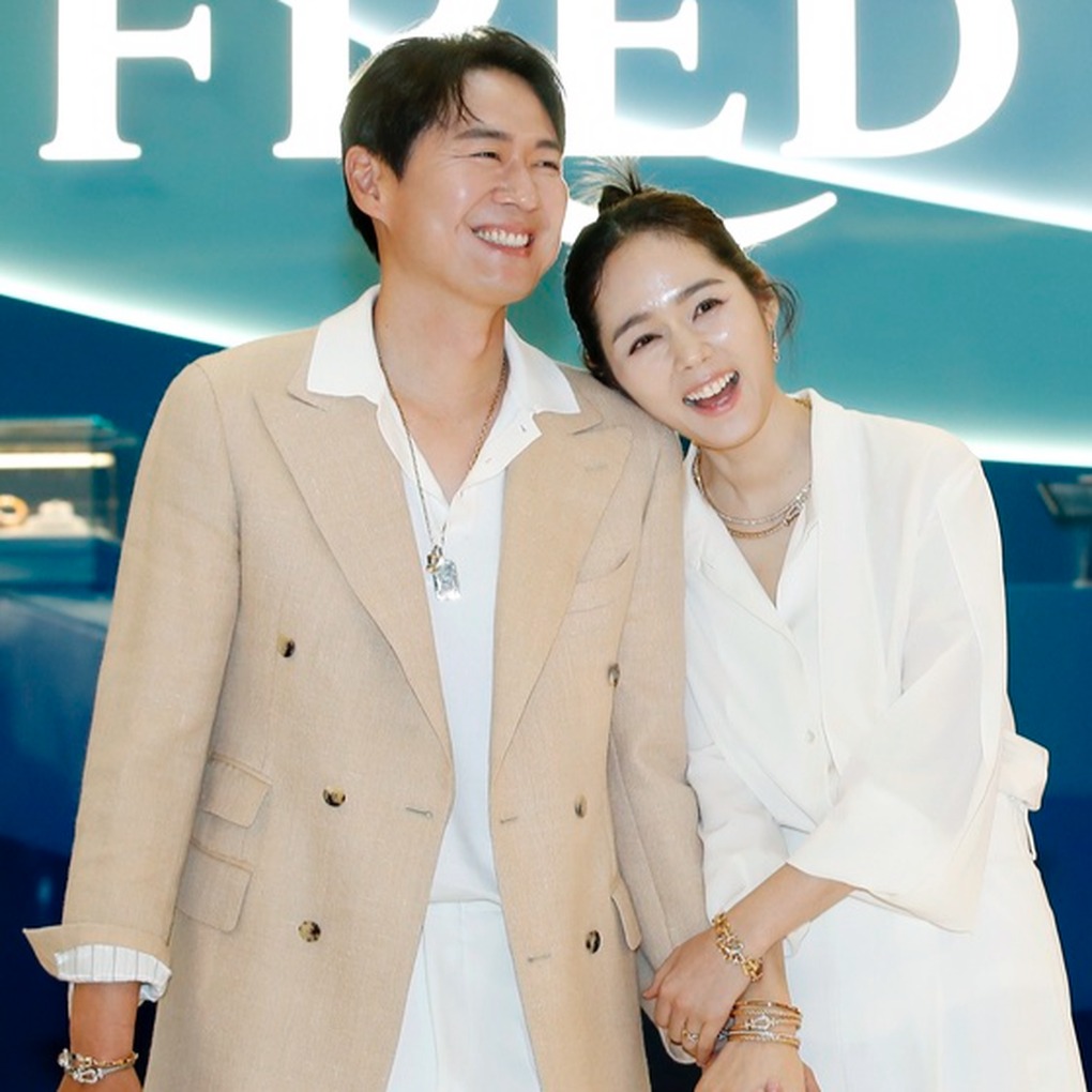 "Cặp đôi vàng" Han Ga In và Yeon Jung Hoon sẽ ly hôn trong 2 năm tới? han ga in 5 edited 1714703600064 1758895061965 17588950624301304224764