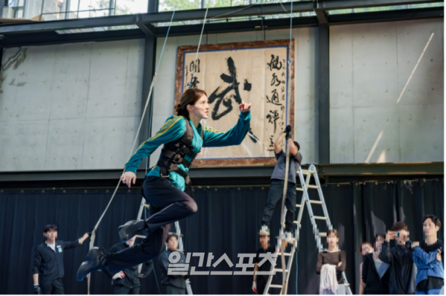 Han So Hee gây xúc động với món quà bí mật- Ảnh 1. Han So Hee gây xúc động với món quà bí mật- Ảnh 1.