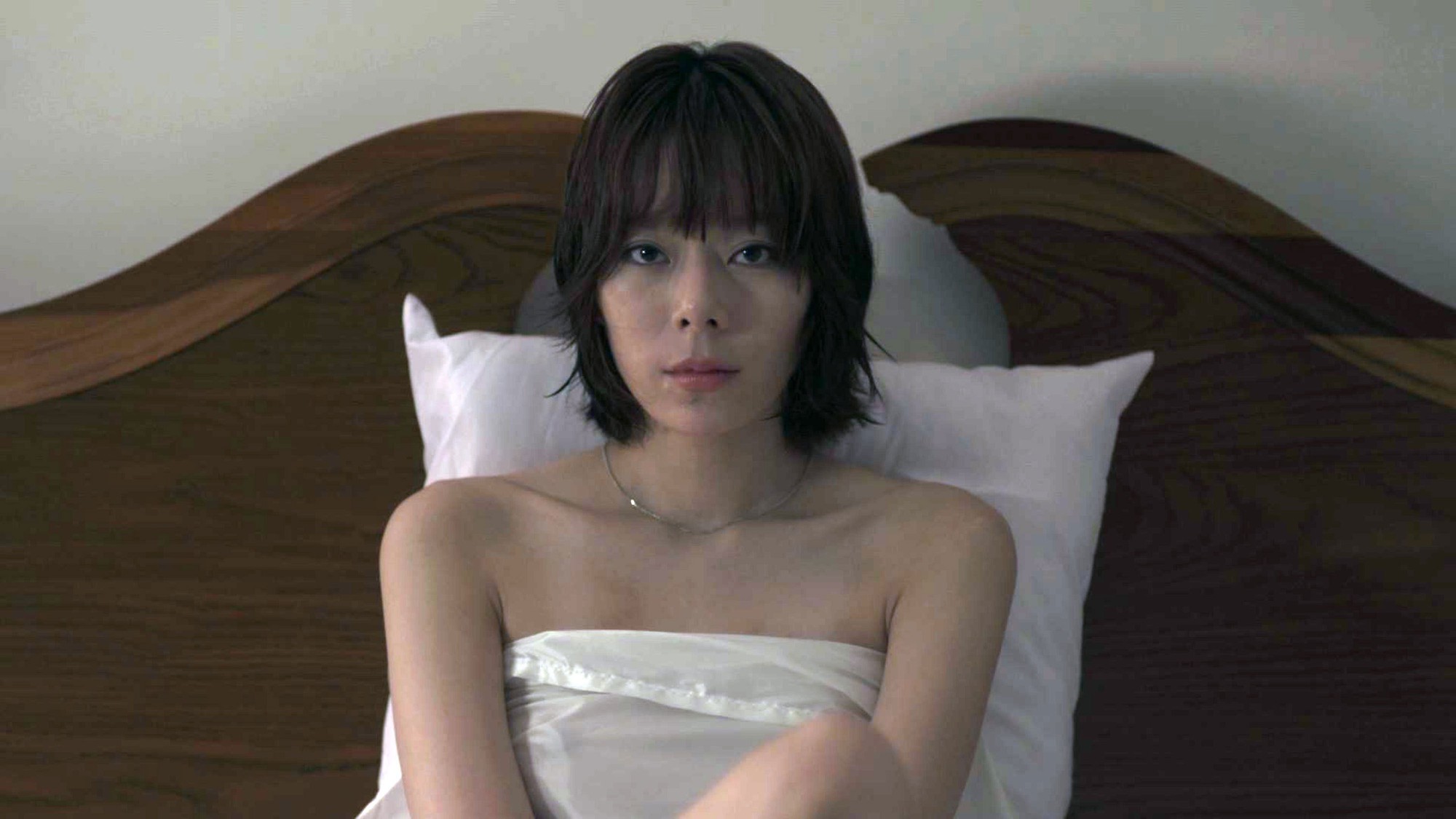 15 phim 18+ Hàn Quốc gây tranh cãi nhất thế kỷ 21 (P.1): Tam quan lệch lạc, khán giả bỏ chạy giữa chừng- Ảnh 5. 15 phim 18+ Hàn Quốc gây tranh cãi nhất thế kỷ 21 (P.1): Tam quan lệch lạc, khán giả bỏ chạy giữa chừng- Ảnh 5.