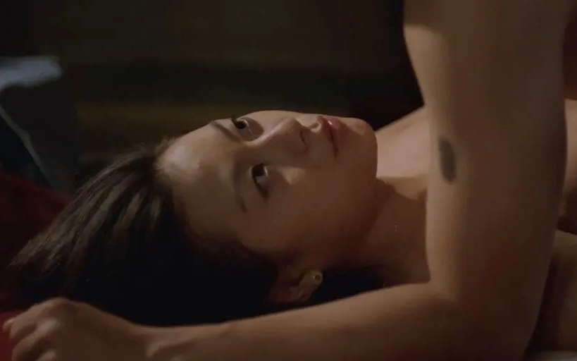 15 phim 18+ Hàn Quốc gây tranh cãi nhất thế kỷ 21 (P.1): Tam quan lệch lạc, khán giả bỏ chạy giữa chừng- Ảnh 1. 15 phim 18+ Hàn Quốc gây tranh cãi nhất thế kỷ 21 (P.1): Tam quan lệch lạc, khán giả bỏ chạy giữa chừng- Ảnh 1.