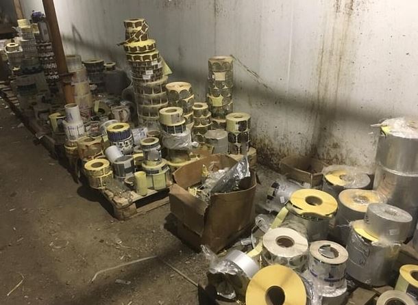 Tịch thu 22.000 tấn thực phẩm, 850.000 lít đồ uống giả ở châu Âu: Phát hiện hàng loạt chất nguy hại- Ảnh 2.