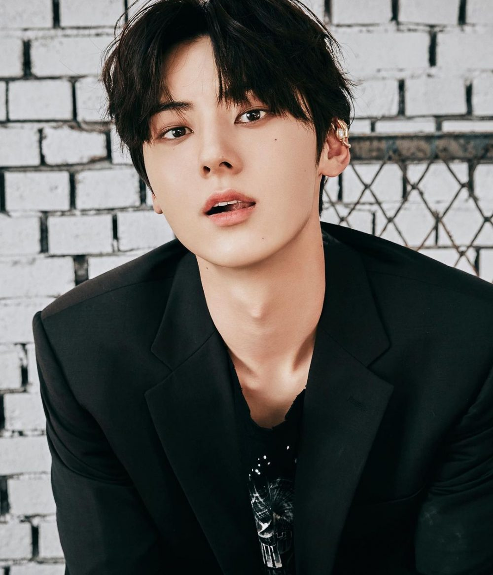 Thiếu gia tài phiệt đang cực hot vì giống cả showbiz: Nhìn thẳng tưởng Cha Eun Woo, ngó ngang lại ra V (BTS)- Ảnh 8.