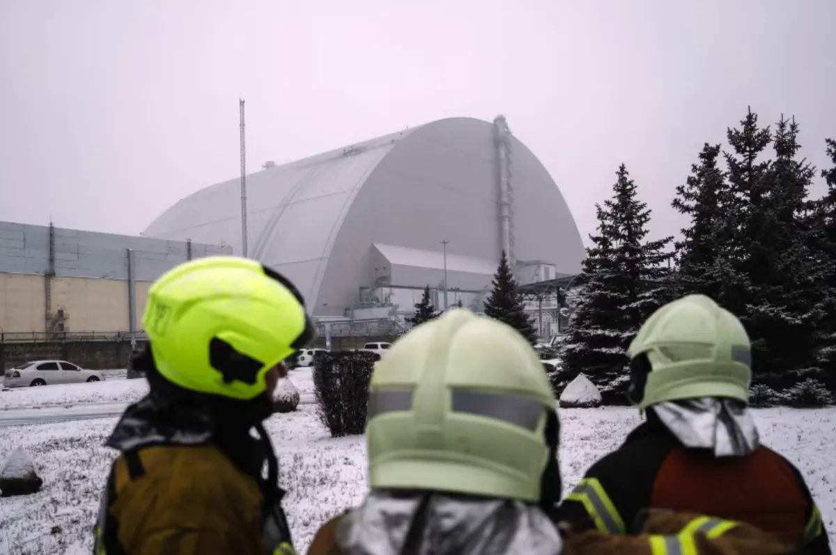 Cảnh báo lá chắn bảo vệ nhà máy hạt nhân Chernobyl mất khả năng cô lập phóng xạ- Ảnh 2.
