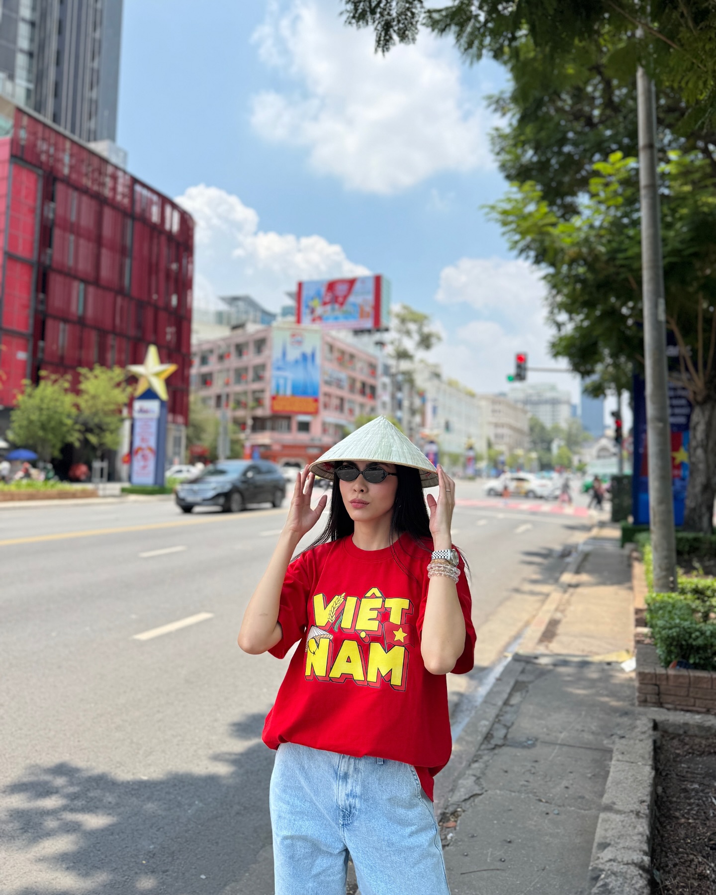 Khoảnh khắc cực đẹp của Tăng Thanh Hà trong dịp đại lễ 30/4- Ảnh 1.