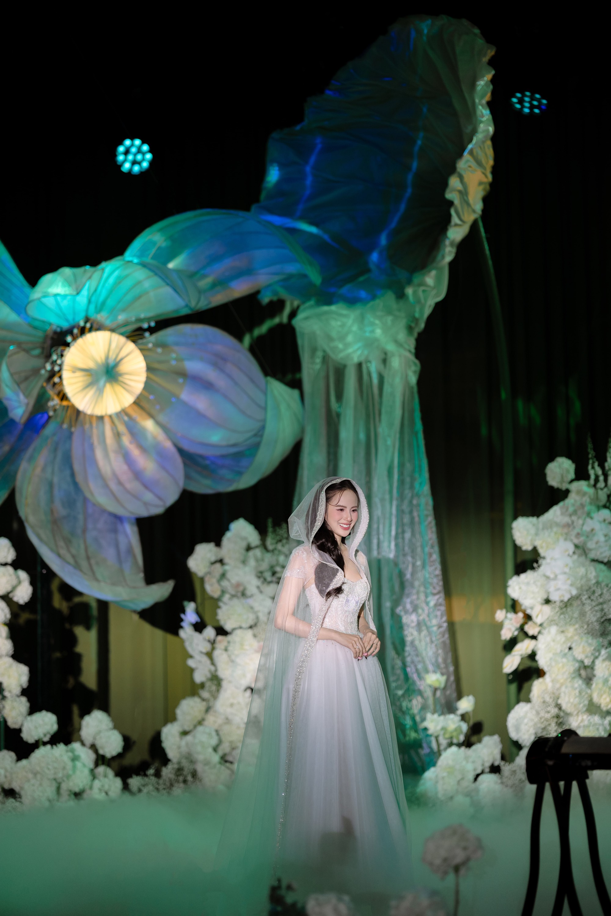 Không thể ngờ Hương Liên và chồng thiếu gia lại đến mức này!- Ảnh 1.