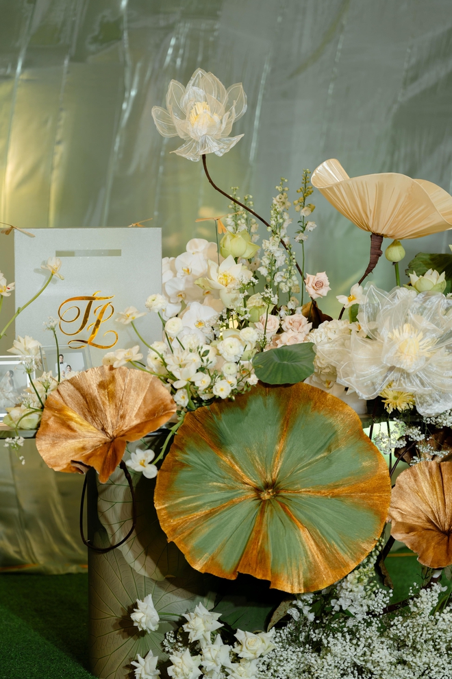 Đám cưới Hương Liên tại Hà Nội: Chú rể thiếu gia cuối cùng đã lộ rõ mặt, cặp đôi thực hiện nghi thức lạ!- Ảnh 12.