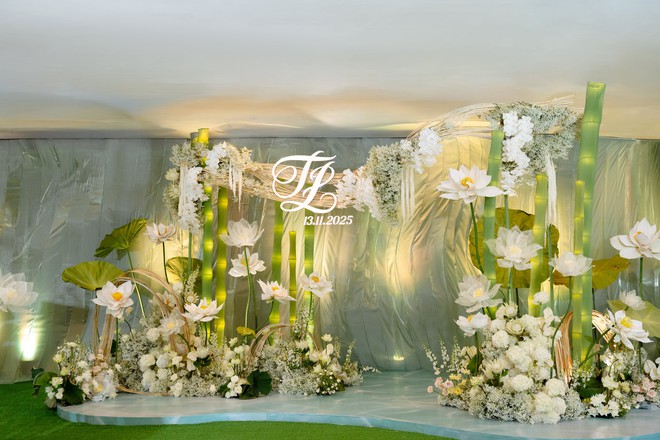 Đám cưới Hương Liên tại Hà Nội: Chú rể thiếu gia cuối cùng đã lộ rõ mặt, cặp đôi thực hiện nghi thức lạ!- Ảnh 15.