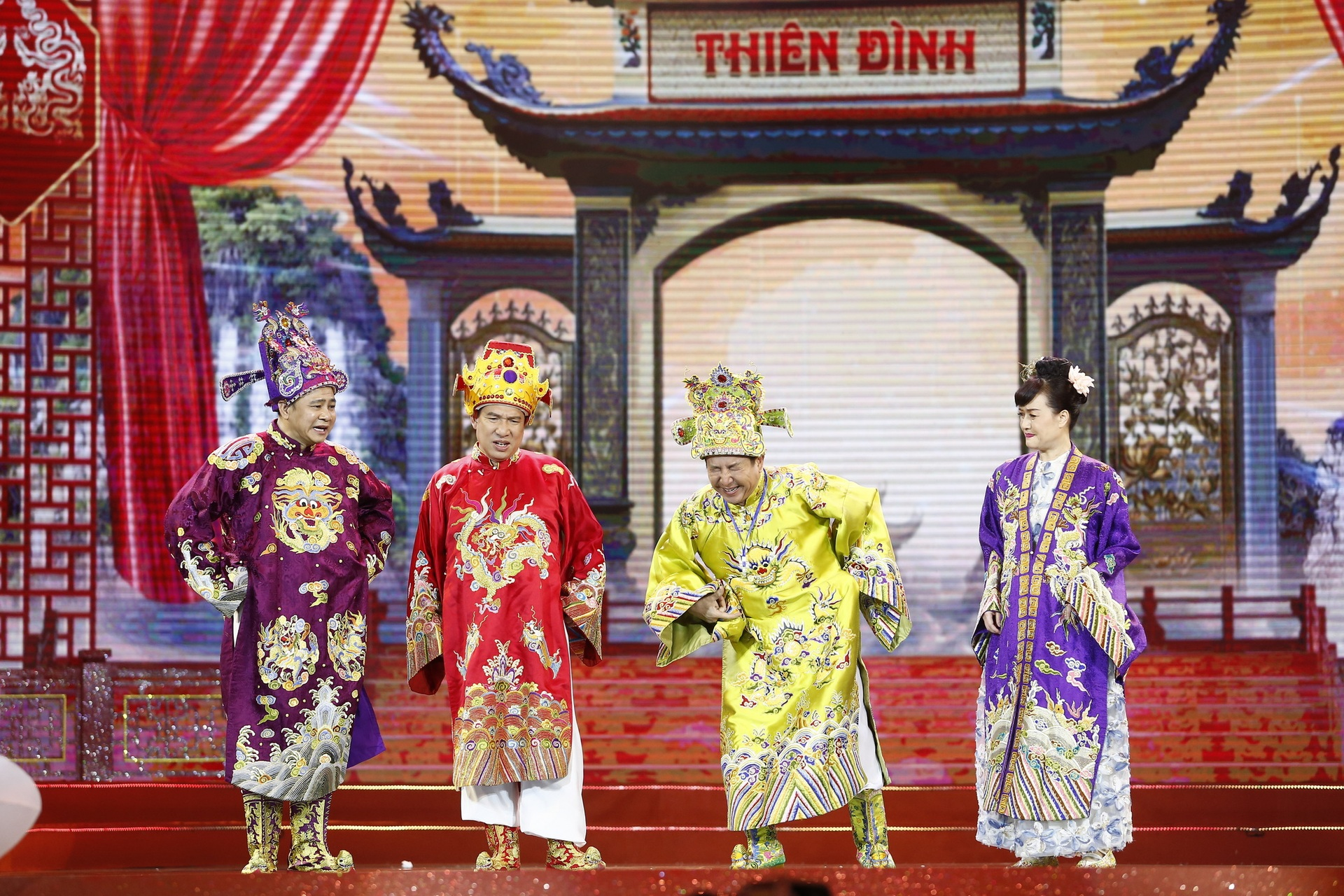 Mỹ nhân phim Việt giờ vàng đẹp không tì vết ở Táo Quân 2025, visual thăng hạng khiến dân tình ngỡ ngàng- Ảnh 7. Mỹ nhân phim Việt giờ vàng đẹp không tì vết ở Táo Quân 2025, visual thăng hạng khiến dân tình ngỡ ngàng- Ảnh 7.