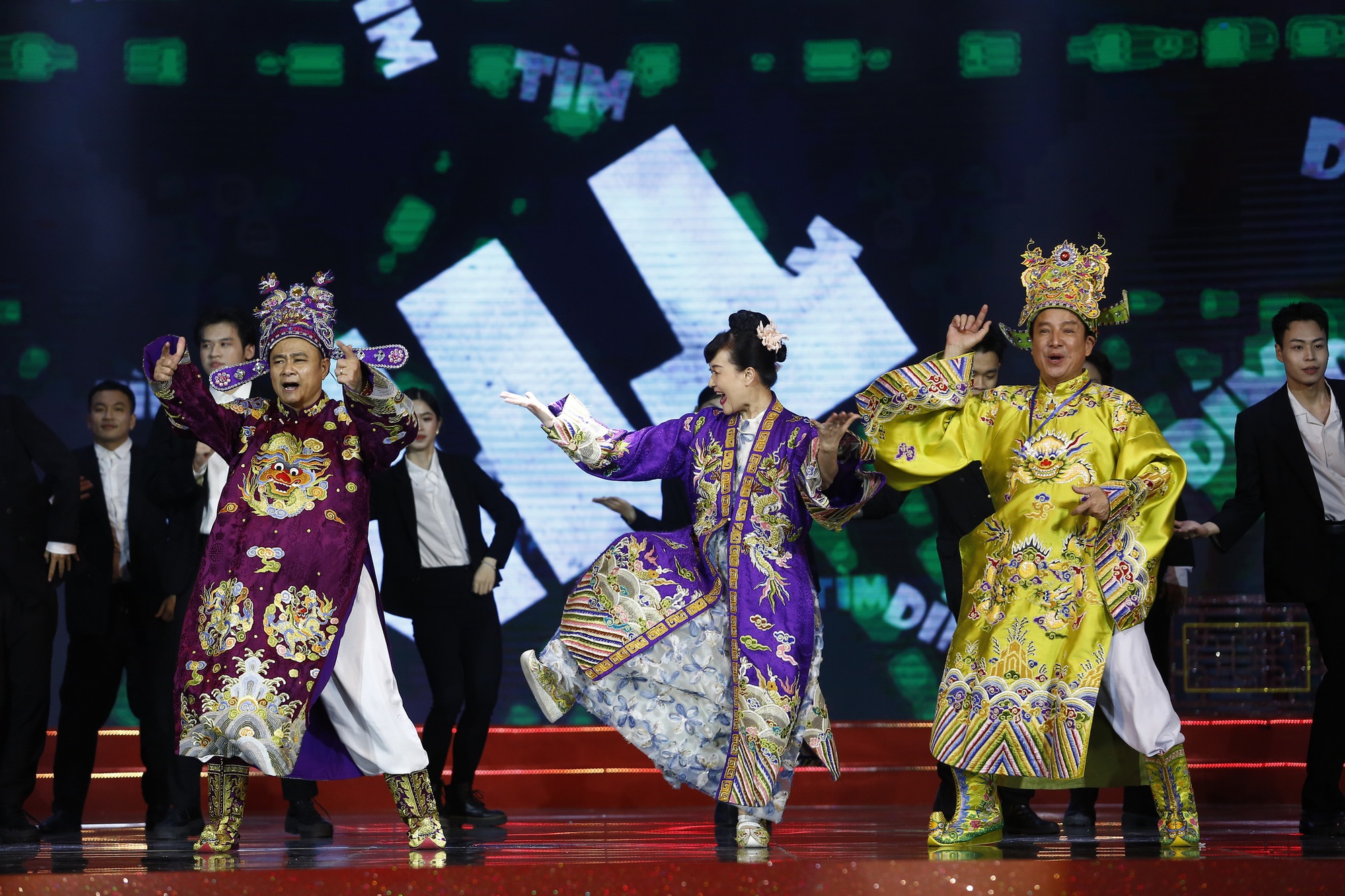 Tự Long lên tiếng sau khi Táo Quân 2025 phát sóng: