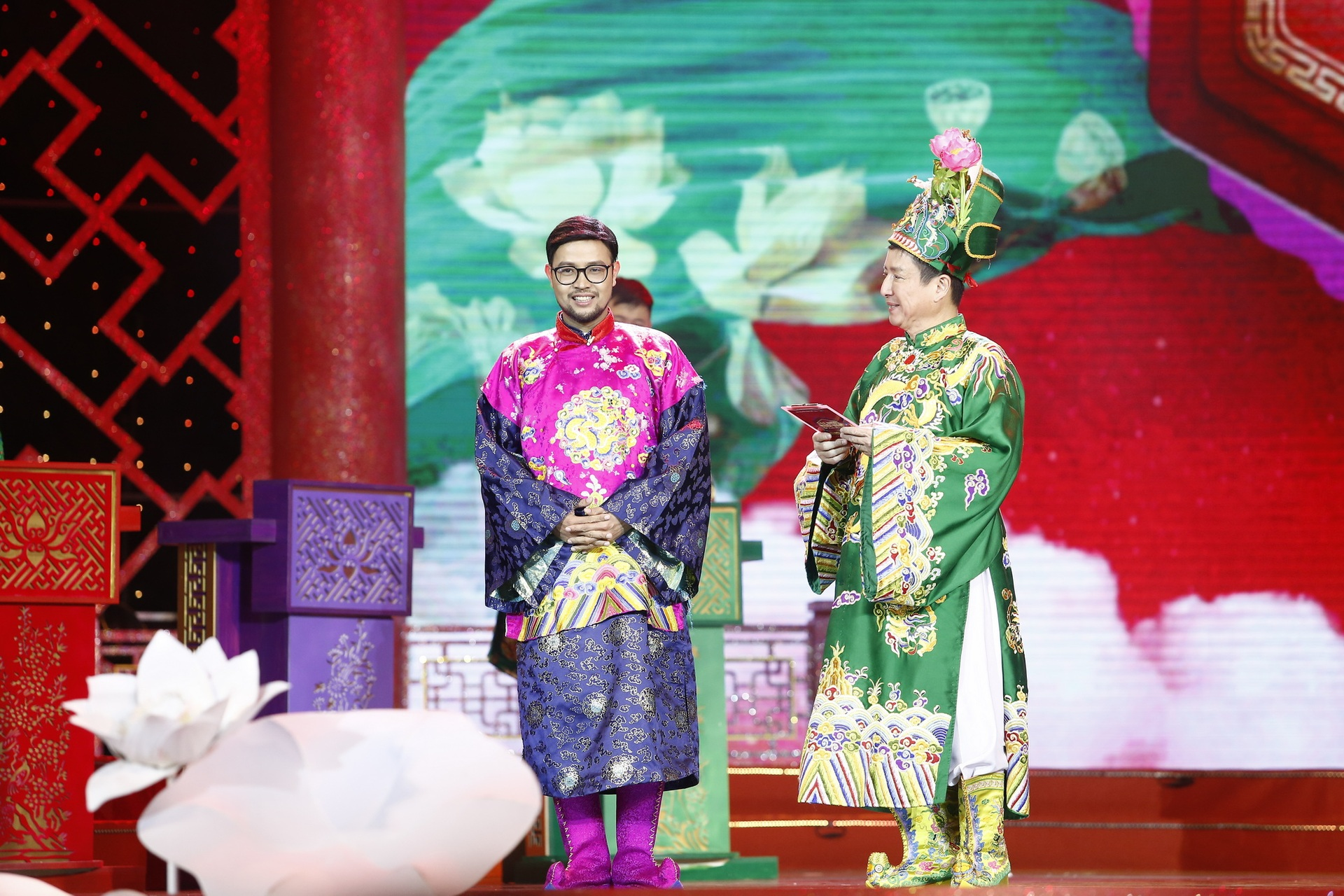 Mỹ nhân phim Việt giờ vàng đẹp không tì vết ở Táo Quân 2025, visual thăng hạng khiến dân tình ngỡ ngàng- Ảnh 6. Mỹ nhân phim Việt giờ vàng đẹp không tì vết ở Táo Quân 2025, visual thăng hạng khiến dân tình ngỡ ngàng- Ảnh 6.