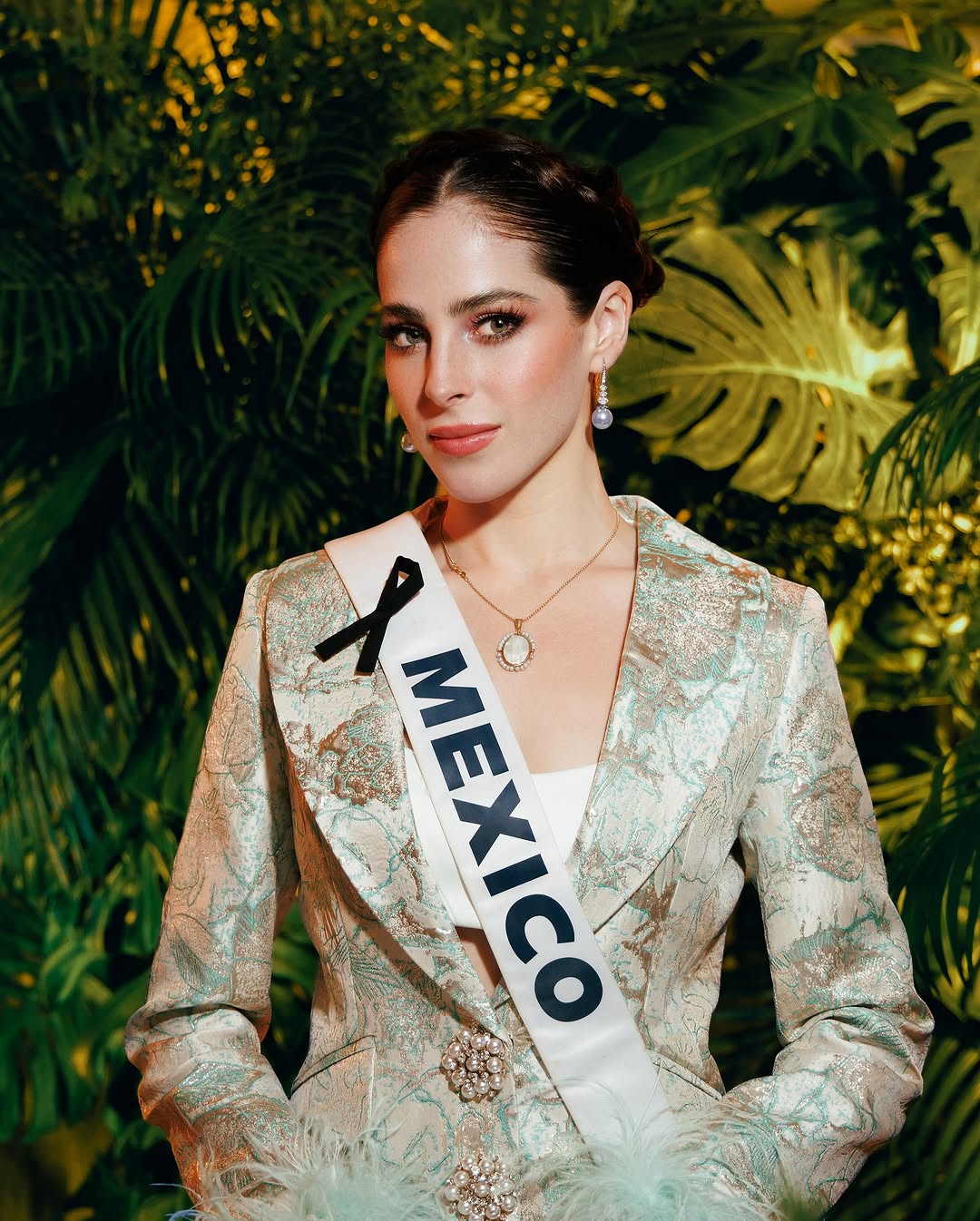 Hoa hậu Hoàn vũ 2025 đùng đùng bỏ về ngay trên sóng truyền hình trực tiếp, còn nói dối không biết ngượng- Ảnh 5. Hoa hậu Hoàn vũ 2025 đùng đùng bỏ về ngay trên sóng truyền hình trực tiếp, còn nói dối không biết ngượng- Ảnh 5.