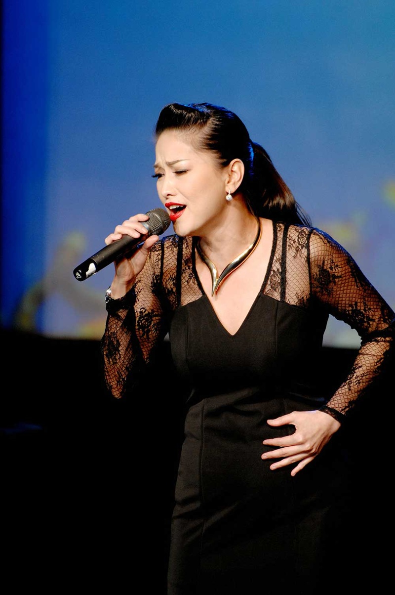 Nữ ca sĩ bị chồng ép bỏ nghề: Cuộc sống như cầm tù, không biết xã hội bên ngoài sống sao- Ảnh 1. Nữ ca sĩ bị chồng ép bỏ nghề: Cuộc sống như cầm tù, không biết xã hội bên ngoài sống sao- Ảnh 1.