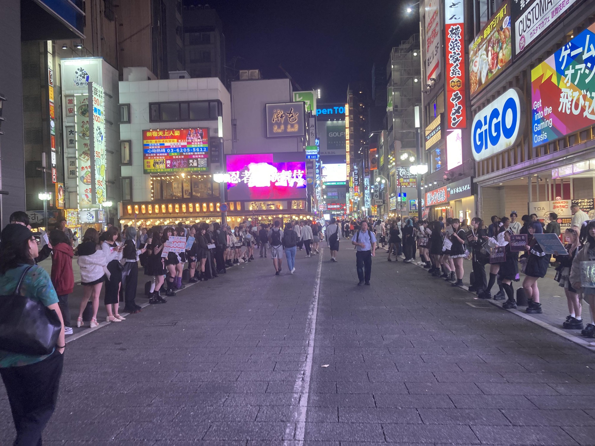 Nhật Bản 'đau đầu' với nạn du lịch tình dục do hệ quả của mạng xã hội- Ảnh 2.