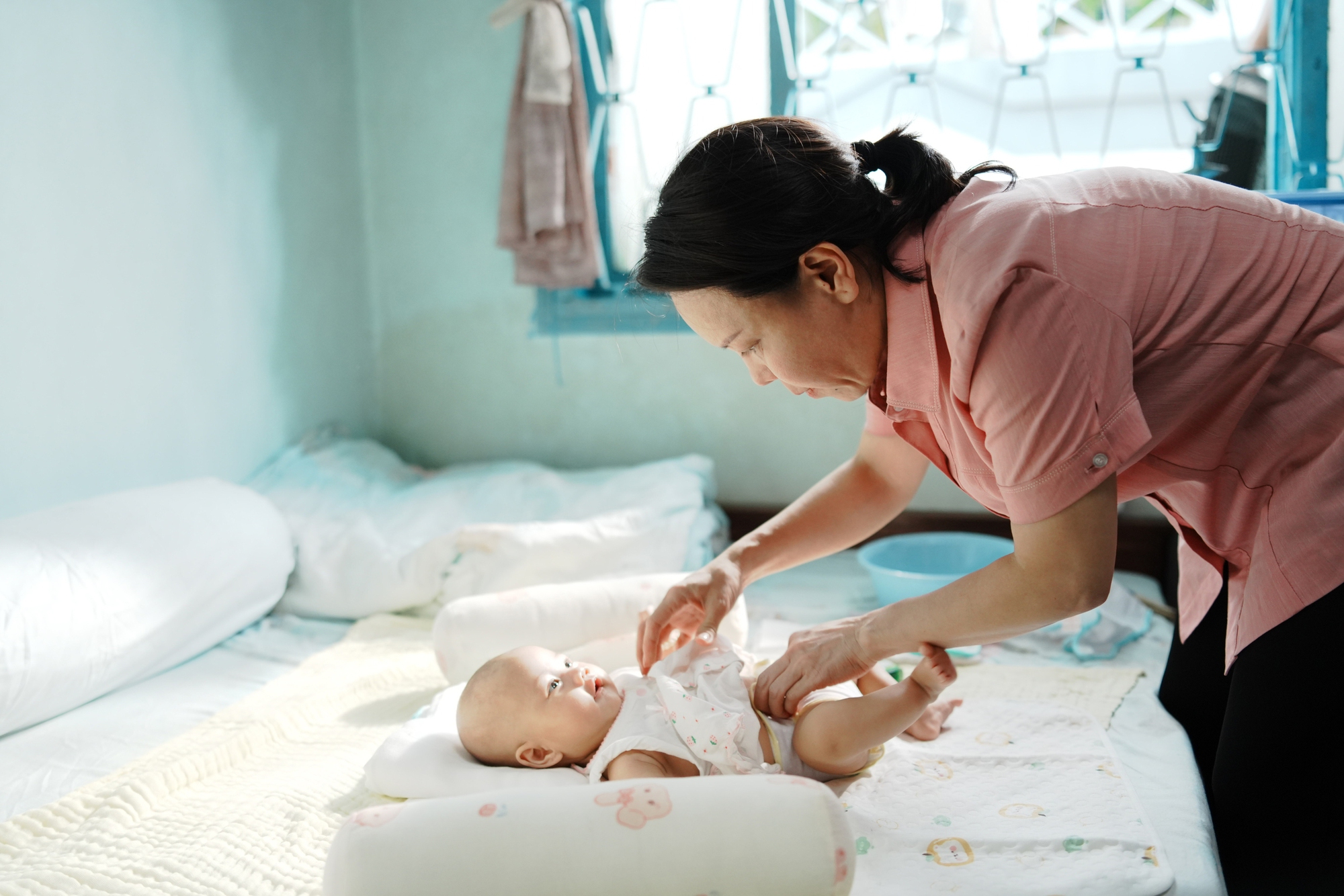 Cục Vàng Của Ngoại: Phim gia đình xúc động nhất 2025 đây rồi!- Ảnh 2.