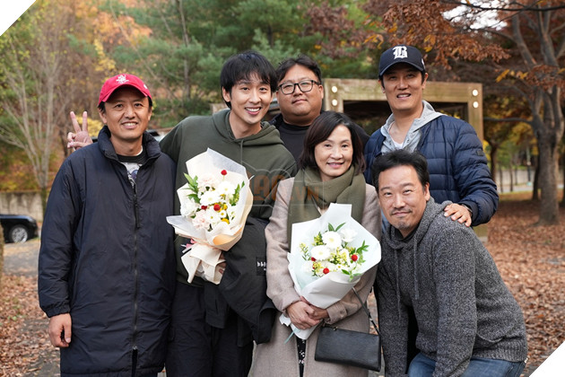 Hồng Đào Hóa Thân Xuất Sắc Thành Người Mẹ Mắc Bệnh Alzheimer 3