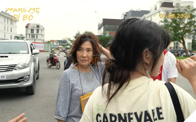 Hồng Đào Hóa Thân Xuất Sắc Thành Người Mẹ Mắc Bệnh Alzheimer