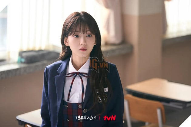 Park Seong Ah là nàng pháp sư Gen Z đa zi năng.