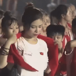 1 sao nữ "ngơ ngác" đi lạc vào khối Thiếu nhi khi sơ duyệt, biểu cảm 15 giây gây bão mạng! hieutaisaominhlaiilacvaokhoithieunhi video aiphatthanhvatruyenhinhhanoi ezgifcom video to gif converter 1756351870426 1756351 22 0 282 496 crop 1756352131684612518245gifpng