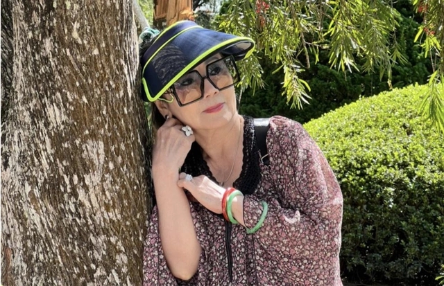 Nữ nghệ sĩ sở hữu nhà 6 tầng ở trung tâm TP.HCM, vừa ở, vừa làm khách sạn, 3 đời chồng, U80 đẹp như 50- Ảnh 2.