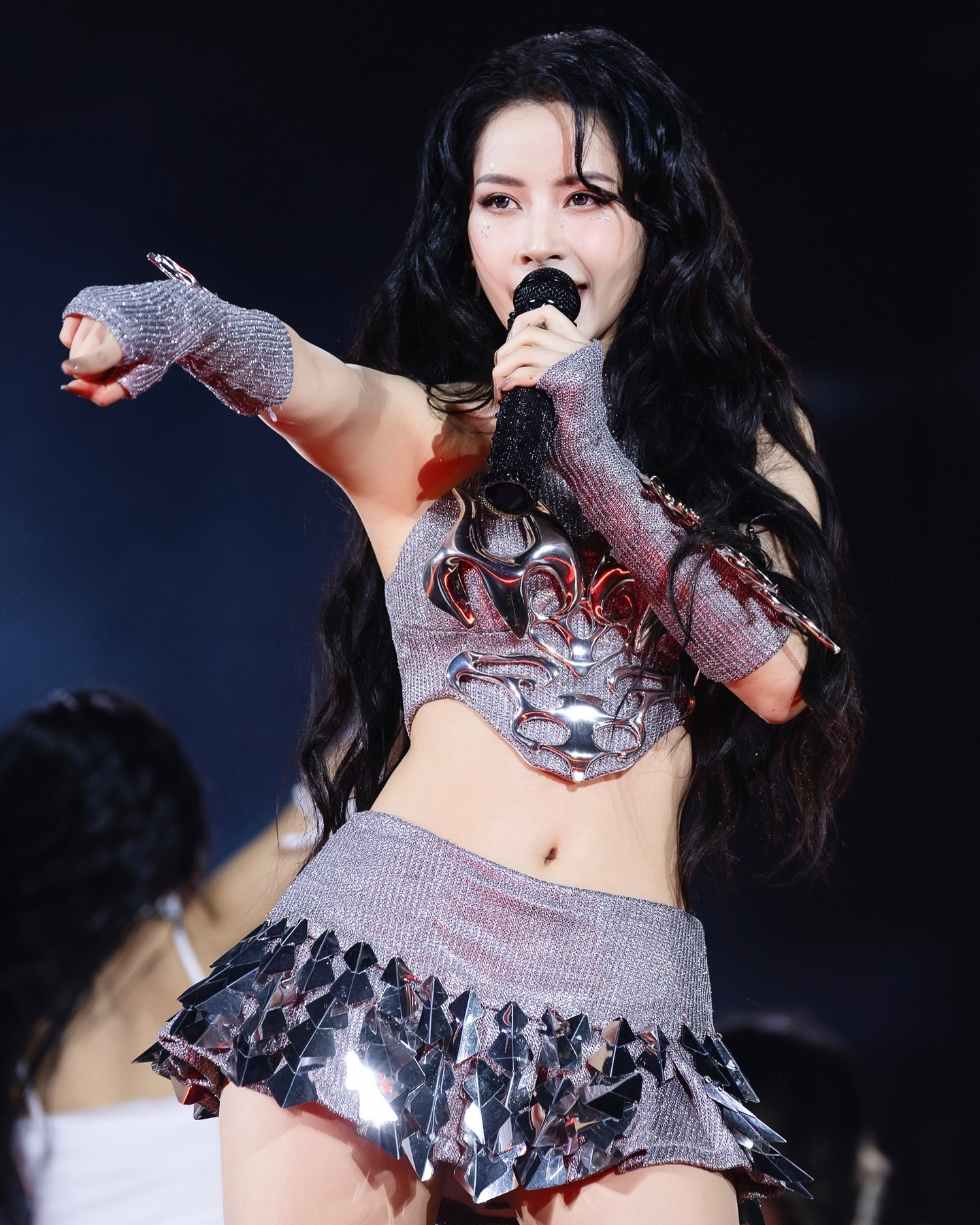 Chi Pu mồ hôi nhễ nhại, vòng eo trứ danh khiến sân pickleball mất tập trung- Ảnh 6.