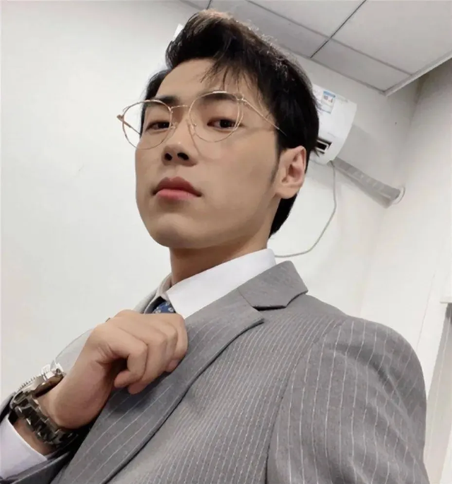 Caster Esports nổi tiếng bị tố