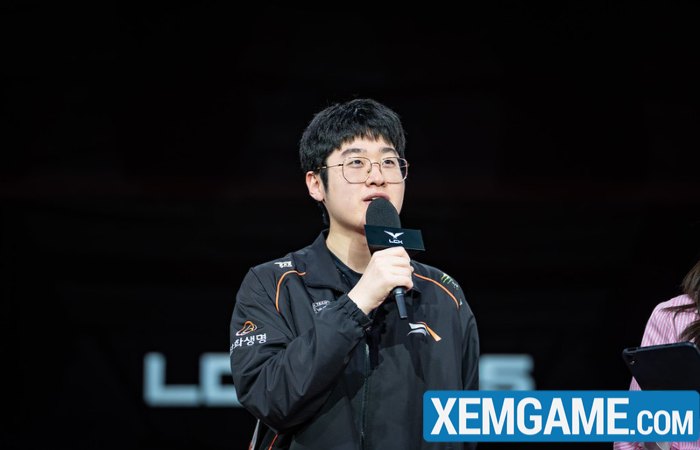 Zeus úp mở về loạt tướng dị Đường Trên, sẵn sàng cho trận đại chiến với T1 hle zeus vs t1 1