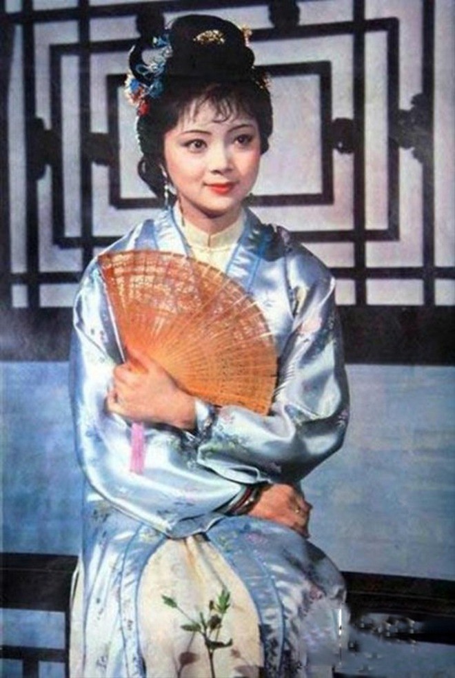 hlm2-1750660925-830-width660height984 Cuộc sống tuổi 60 của mỹ nhân