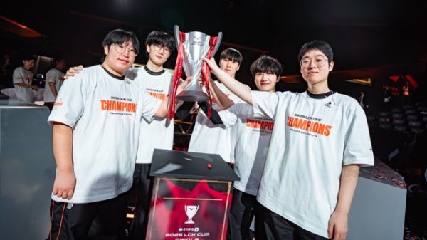 HLV KenZhu dự đoán First Stand 2025: Kèo đấu HLE vs TES là 60:40, điểm mấu chốt không phải ở Đường Trên hlv kenzhu hle tes 3jpg