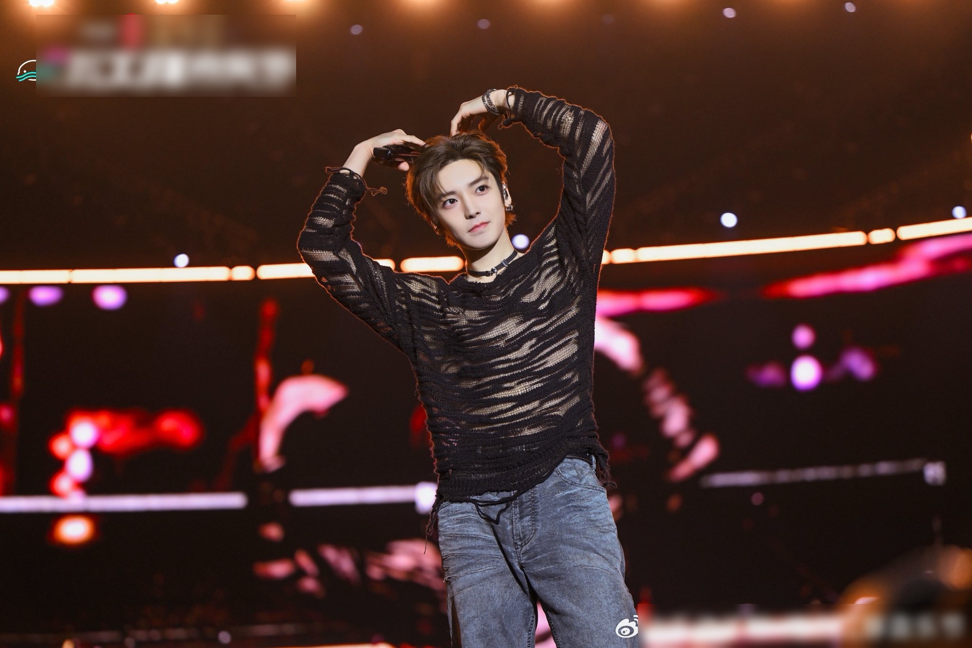 Mỹ nam cổ trang đẹp nhất cúi đầu hoảng loạn vì 1 câu nói của fan- Ảnh 3. Mỹ nam cổ trang đẹp nhất cúi đầu hoảng loạn vì 1 câu nói của fan- Ảnh 3.