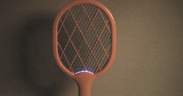 Ai đã phát minh ra vợt muỗi? "Ngài" xứng đáng nhận một Giải Nobel Vật lý hoặc Nobel Hòa bình 29 Ai đã phát minh ra vợt muỗi? "Ngài" xứng đáng nhận một Giải Nobel Vật lý hoặc Nobel Hòa bình hmr 500002860 17401617795562035349642 1740222491142 17402224912571916952103 0 82 486 860 crop 1740222547230461959478gifpng