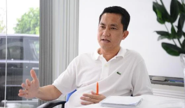 Danh ca Ngọc Sơn tiễn biệt doanh nhân Hồ Nhân: “Bạn nhắn tôi, kiếp sau mãi là anh em”- Ảnh 6. Danh ca Ngọc Sơn tiễn biệt doanh nhân Hồ Nhân: “Bạn nhắn tôi, kiếp sau mãi là anh em”- Ảnh 6.