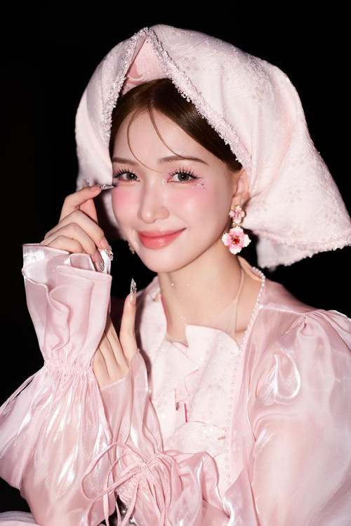 Hòa Minzy rưng rưng, thừa nhận cô đơn- Ảnh 6.