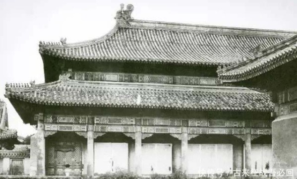 15 bức ảnh hiếm của hoàng cung nhà Thanh thời kỳ suy tàn: Không giống phim, ai nhìn cũng có cảm giác này- Ảnh 12.