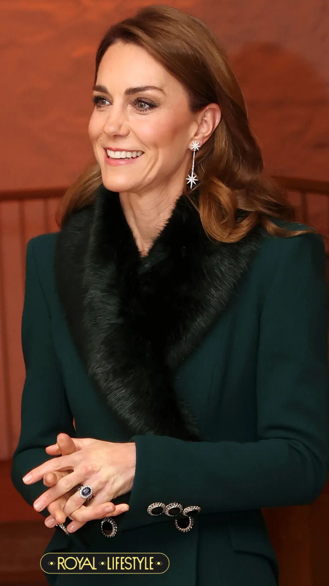 Kate Middleton rạng rỡ chủ trì đại lễ Giáng sinh, visual