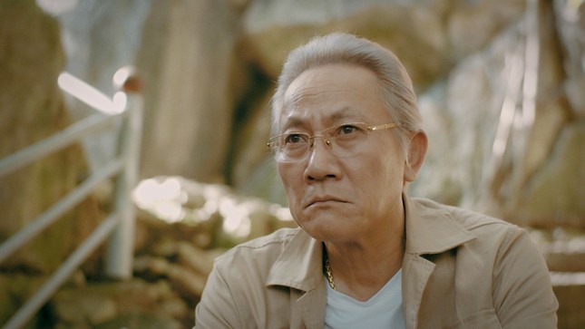 Nam NSƯT sở hữu biệt thự 2 mặt tiền gần biển ở Đà Nẵng: Từng bỏ nghề diễn làm lái xe, U60 viên mãn bên vợ và 4 con- Ảnh 4.