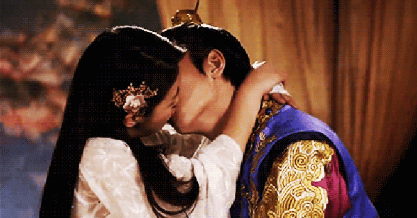 Hàn Quốc có duy nhất 1 hoàng hậu nhan sắc trên đỉnh chúng sinh, chỉ liếc mắt cũng khiến cả thiên hạ quỳ phục hoang hau ki canh hon 1604760002196225742423 17609550215441884123577 1760964755657 17609647567191579093678 0 0 226 432 crop 17609648665461613317070gifpng