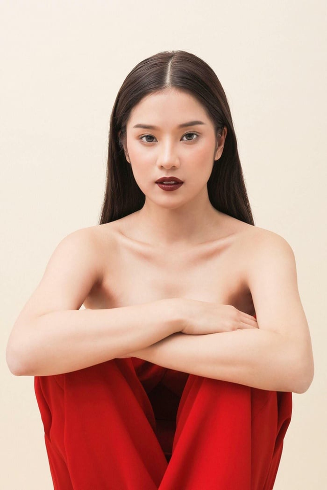 5 mỹ nhân Việt dính lời nguyền flop: Cô nào cũng xinh sang có thừa nhưng đụng đâu lỗ đó- Ảnh 4. 5 mỹ nhân Việt dính lời nguyền flop: Cô nào cũng xinh sang có thừa nhưng đụng đâu lỗ đó- Ảnh 4.