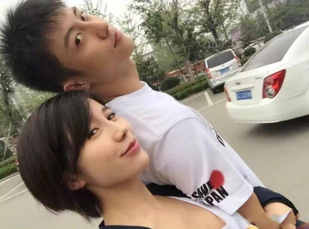 MXH tràn ngập clip Hoàng Cảnh Du đưa gái lạ du lịch Phú Quốc, chuyện tình với Địch Lệ Nhiệt Ba nghi đã