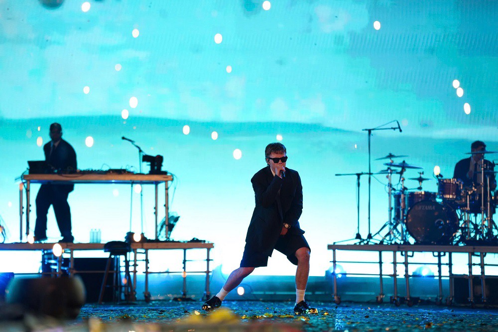 Hơn 50.000 khán giả quẩy từ chiều tới khuya ở 8Wonder - Moments of Wonder - 9