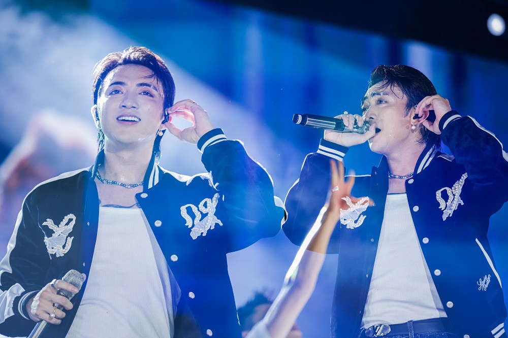 Hơn 50.000 khán giả quẩy từ chiều tới khuya ở 8Wonder - Moments of Wonder - 5