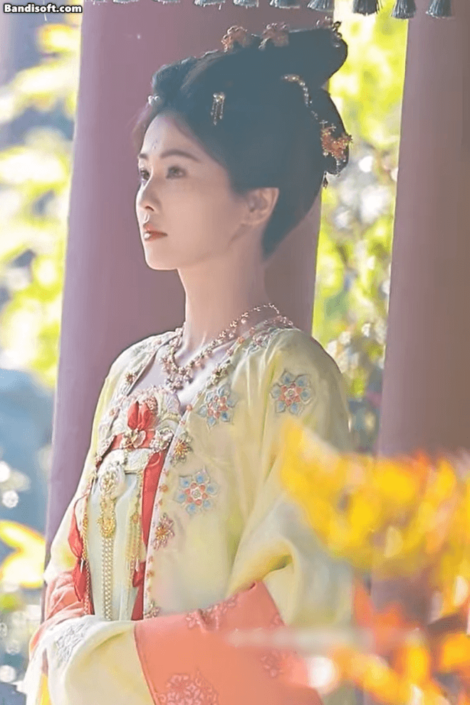 "Nữ thần mùa xuân" đẹp ngây ngất ở phim mới: Nhan sắc hàng đầu Trung Quốc, trời sinh để đóng cổ trang honeycam 2025 01 01 16 58 44 17357256549451075357491 1735728310247 1735728310350569948342 1735751949156 17357519493071402645089